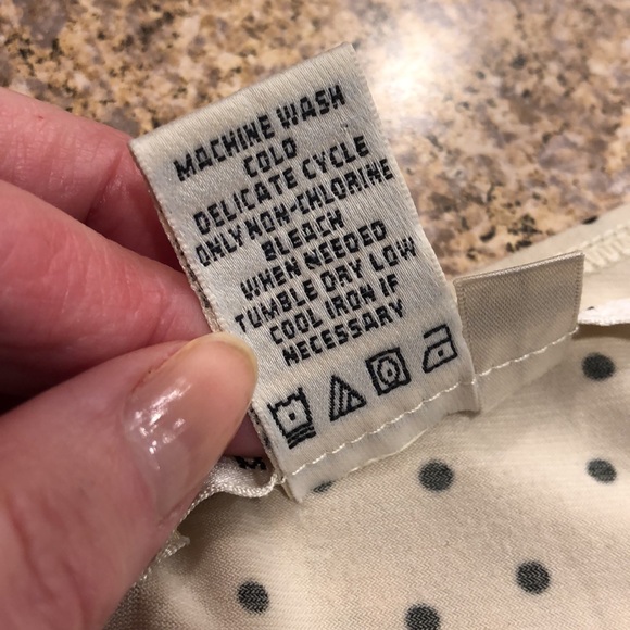 Max Studio Small Stretchy Black and Cream Blouse - Picture 4 of 17